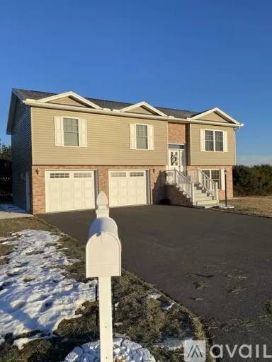 Main picture of 354 Edison Dr