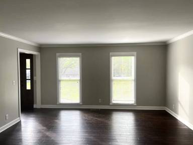 Main picture of 492 River North Blvd