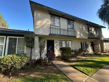 Main picture of 8895 Salmon Falls Dr