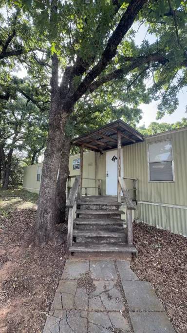 Main picture of 15 Blue Star Dr