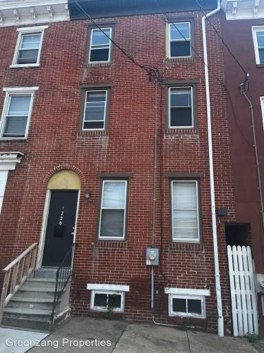 Main picture of 726 N Madison St