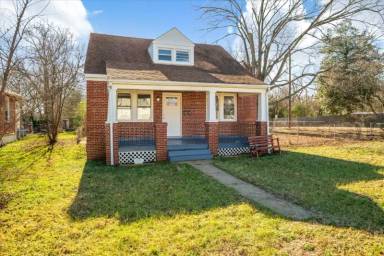 Main picture of 1401 Byron St