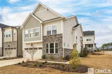 Main picture of 137 Tree Hill Ln