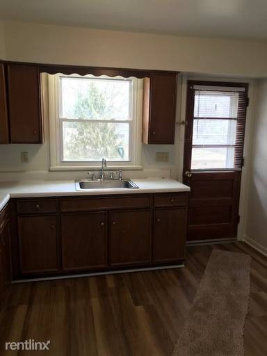 Main picture of 213 S Walnut St