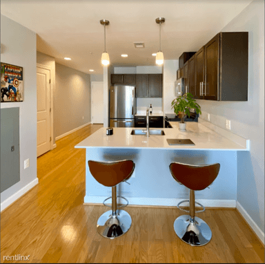 Main picture of 1115 H St NE