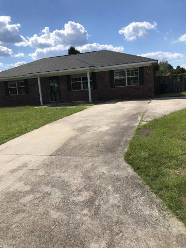 Main picture of 1450 Flo Zechman Dr