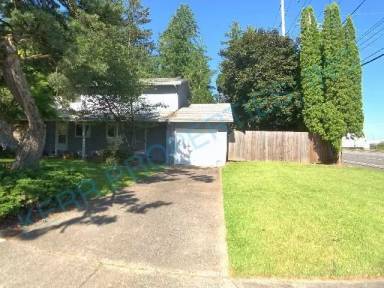 Main picture of 3031 NE Juniper Ave