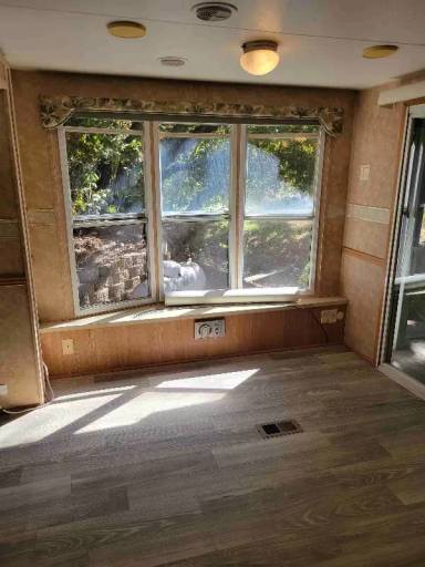 Main picture of 2023 Orange Ave