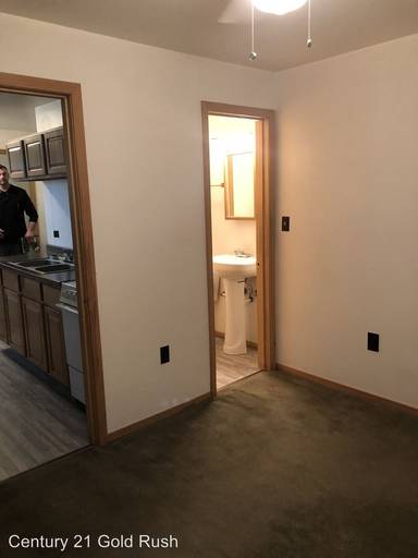 Main picture of 401 Slater Street