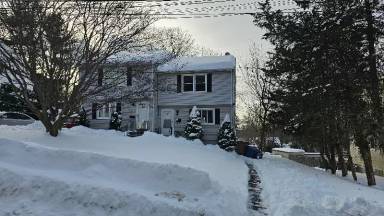 Main picture of 32 Morrison St
