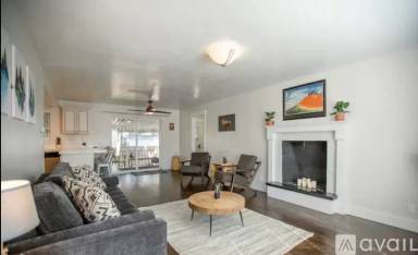 Main picture of 2063 E Kane Cir