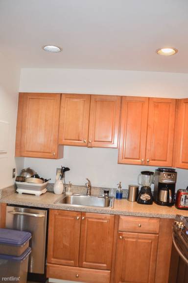 Main picture of 12 Claremont Park