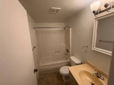 Main picture of Byron Manor