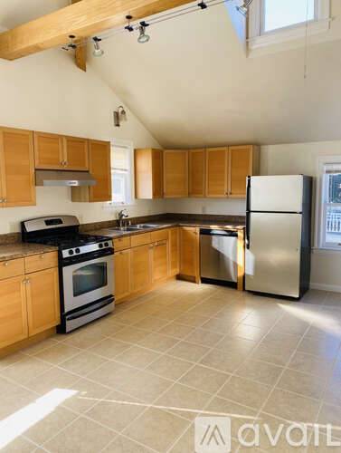 Main picture of 2037 Clinton Ave