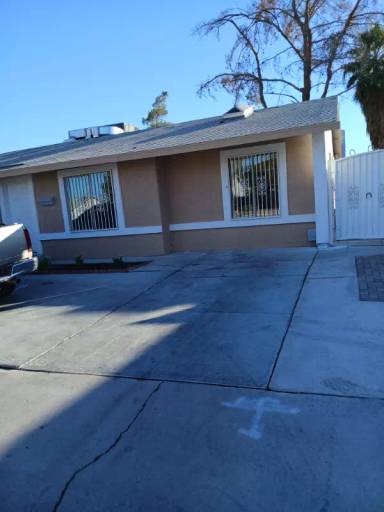 Main picture of 2912 Demetrius Ave