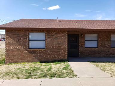 Main picture of 913 W 15th Ln