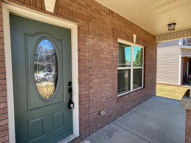 Main picture of 3347 Cotham Ln