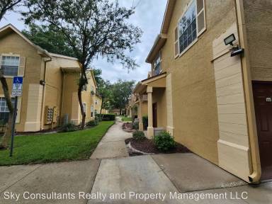 Main picture of Crescent Place at Lake Lotus Condominiums