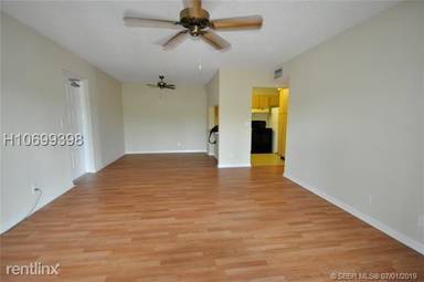 Main picture of 1113 Green Pine Blvd