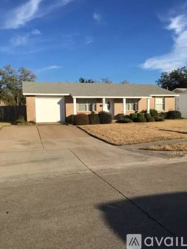 Main picture of 2832 Stonebrook St
