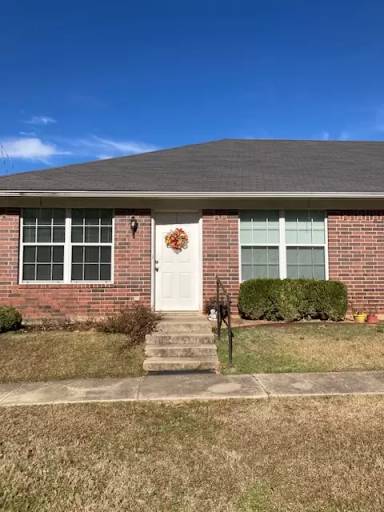 Main picture of 4831 N Park Rd