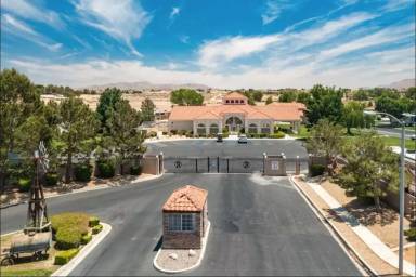 Main picture of 19325 Tournament Ln