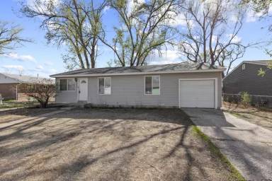 Main picture of 2206 Ivanhoe Dr