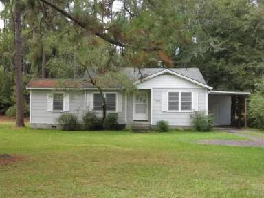 Main picture of 1508 Iola Dr