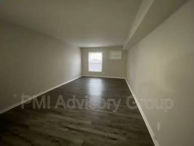 Main picture of 2007 SW Mission Ave
