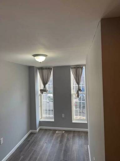 Main picture of 1304 Riggs Ave