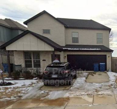 Main picture of 3213 SW Hillstone Ave