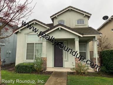 Main picture of 3196 English Oak Cir