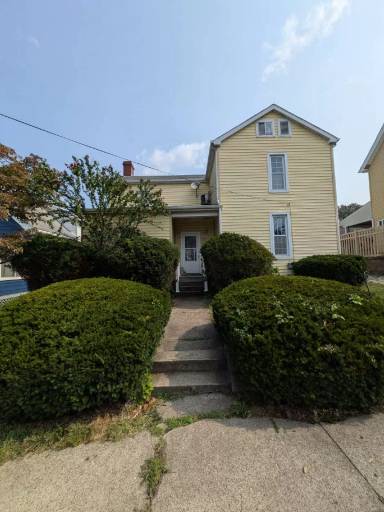 Main picture of 725 Chartiers St