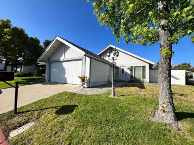 Main picture of 2215 Dalecrest Ln
