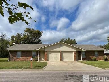 Main picture of 307 N Jordan St