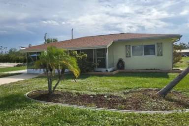 Main picture of 30121 Balsam Blvd