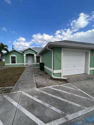 Main picture of 509 NE 24th Pl