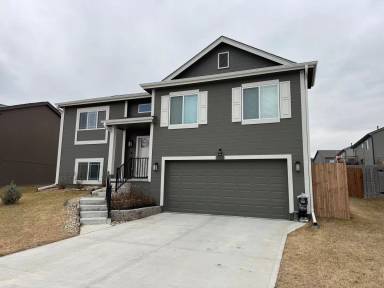 Main picture of 7908 N 148th St