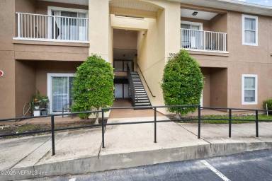 Main picture of Merrill Pines Condo