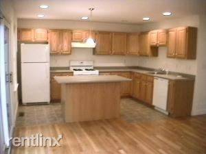 Main picture of 10 Gilbert St