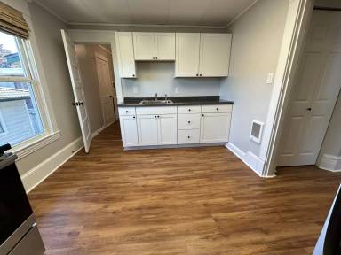 Main picture of 2421 Rucker Ave