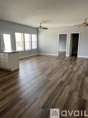 Main picture of 1507 Fox Run Dr