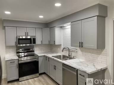 Main picture of 1200 Glendale Ave