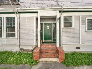 Main picture of 2710 Haste St