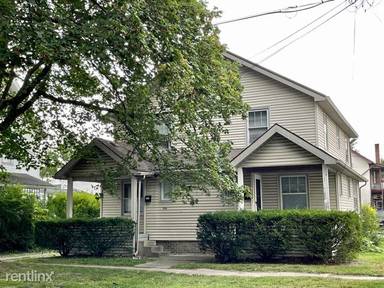 Main picture of 306 E Washington St