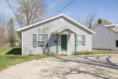 Main picture of 720 Clark Ave