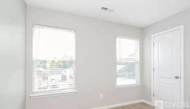 Main picture of 108 Newbury Dr