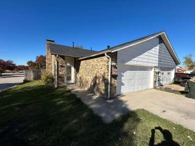 Main picture of 2270 Jackson Cir