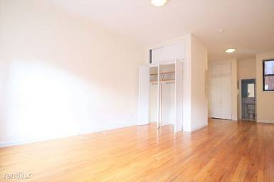 Main picture of 119 E 89th St
