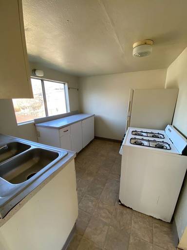 Main picture of 1627 E Cambridge Ave